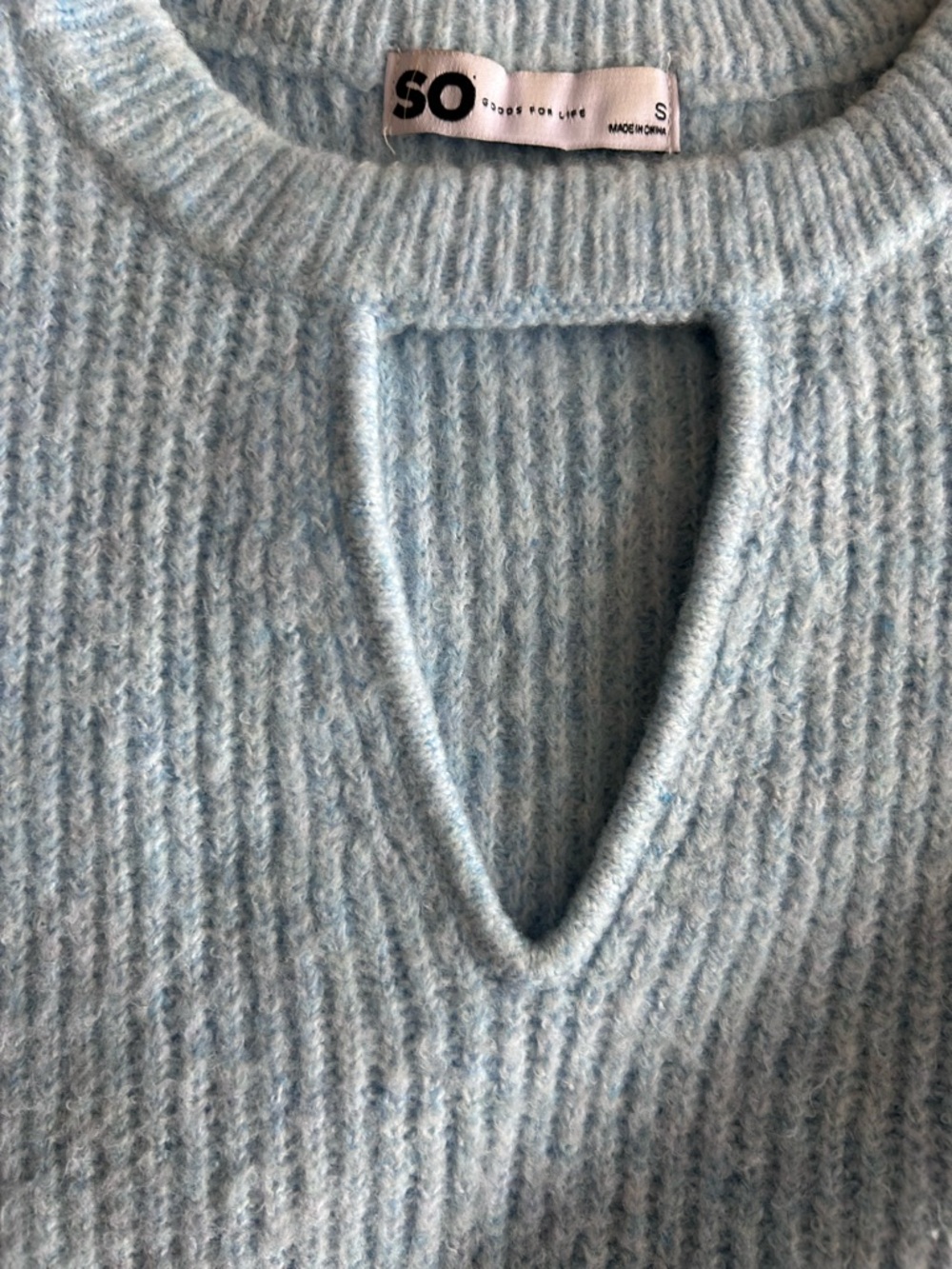 Light Blue Ribbed Knit Flutter Sleeve Tank with Keyhole - Picture 3 of 7